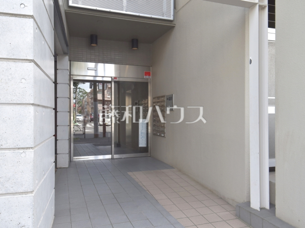 エントランス　【グランドメゾン高円寺】