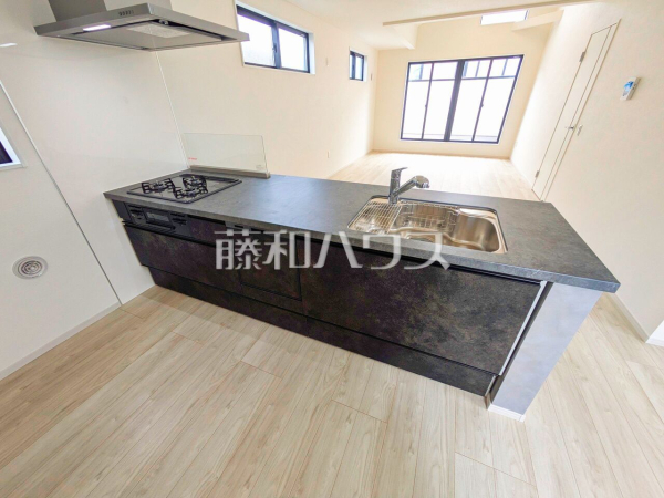 キッチン　【東村山市秋津町５丁目】