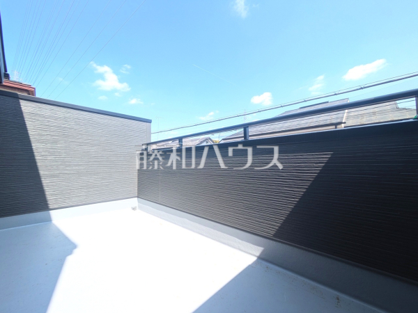 バルコニー　【小平市小川町１丁目】