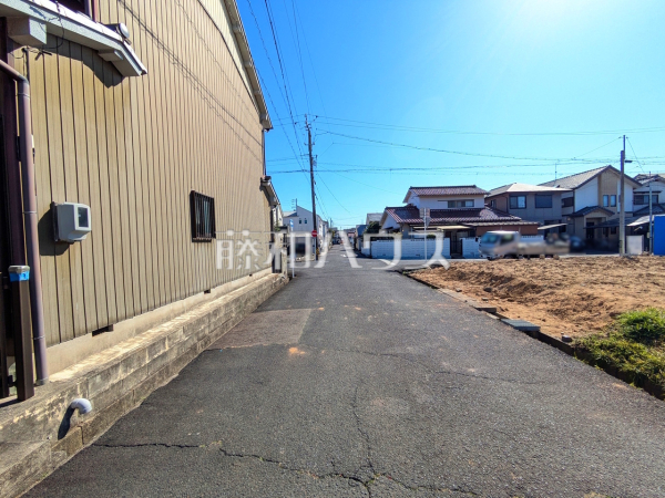 接道状況および現場風景　【春日井市関田町２丁目】
