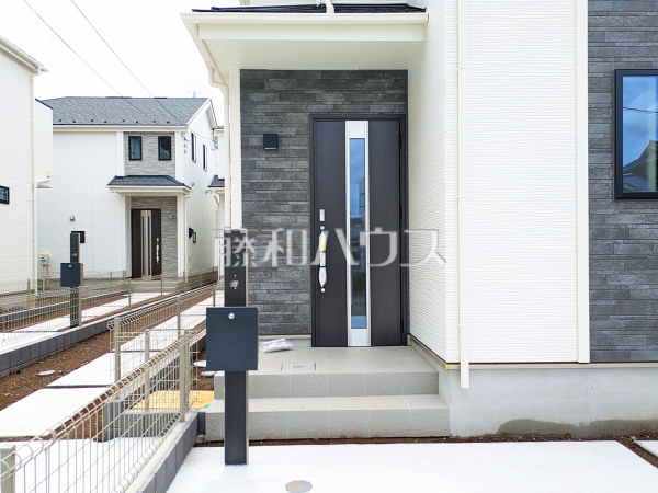 A号棟　玄関　【小金井市前原町４丁目】