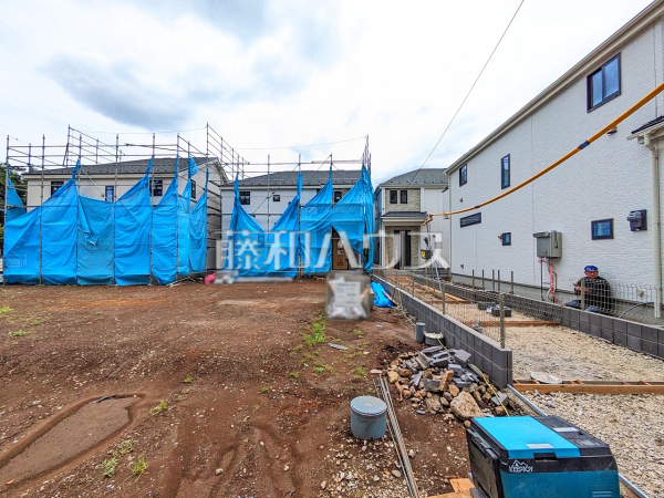 G号棟　外観(画像奥)　【小金井市前原町４丁目】