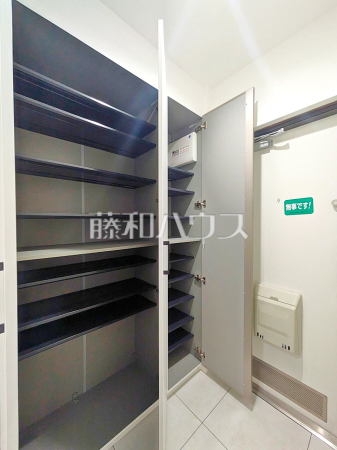 収納　【志木ニュータウン中央の森参番街5号棟】