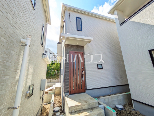 A号棟　外観　【与那原町字与那原】