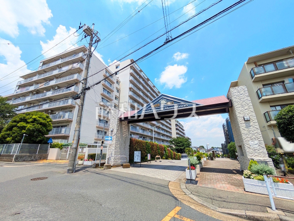 外観　【エクレール武蔵野ヒルズB棟】