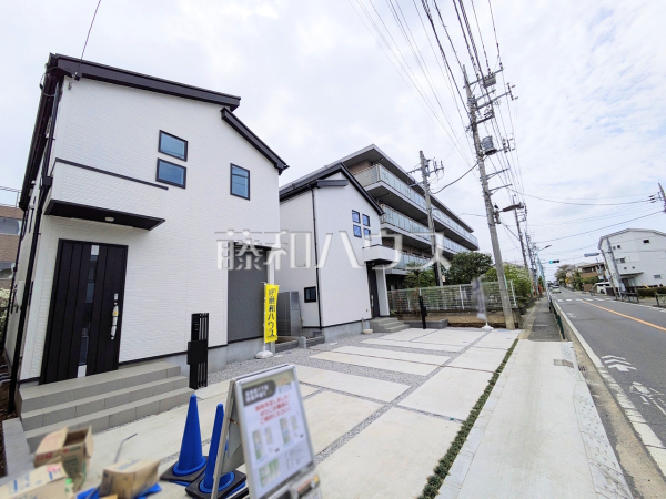 接道状況および現場風景　【世田谷区喜多見１丁目】