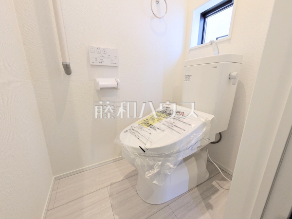 1号棟　トイレ　【世田谷区喜多見１丁目】