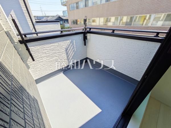 1号棟　バルコニー　【世田谷区喜多見１丁目】