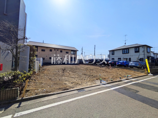 ≪現場風景≫建物のプレゼンをさせていただきますので、実際の完成イメージを思い描いていただくことができます。お気軽にお問合せ下さい。【世田谷区喜多見１丁目】