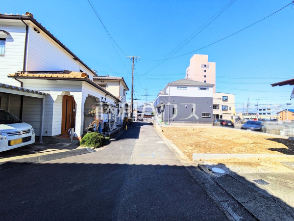 接道状況および現場風景　【小牧市堀の内１丁目】