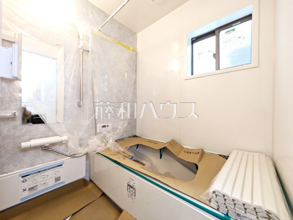 浴室(施工中)　【和光市白子2丁目】