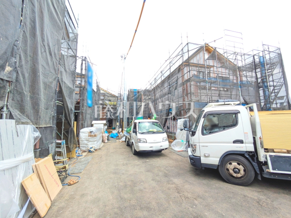 接道状況および現場風景　【新座市栄２丁目】