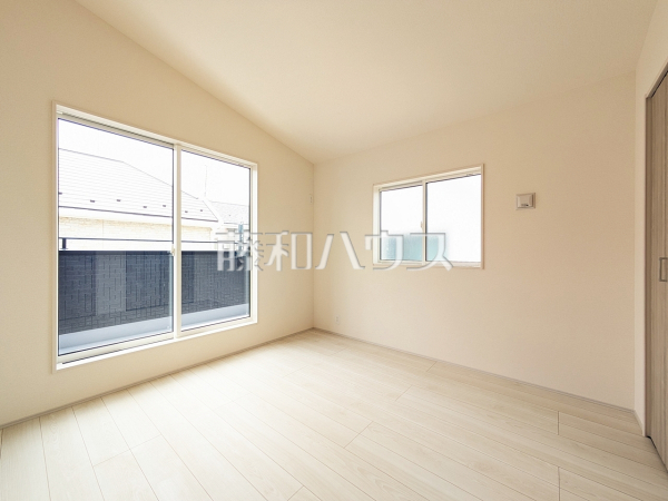 1号棟　居室　【新座市栄２丁目】