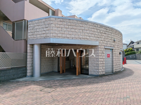 エントランス　【マイキャッスル椚田】