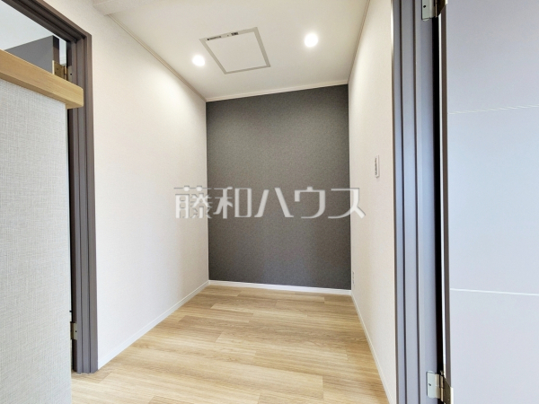 収納スペース　【日野市万願寺２丁目】