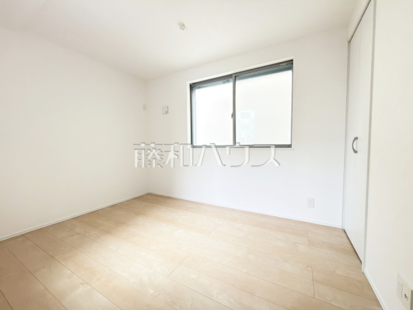 居室　【調布市上石原３丁目】