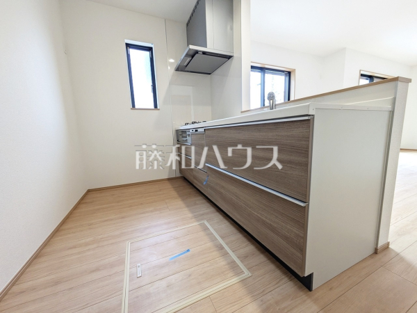 A号棟　キッチン　【調布市深大寺北町６丁目】