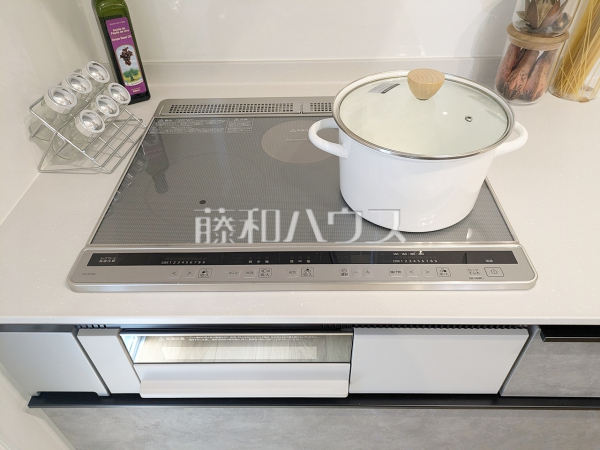 1号棟　キッチン　【福岡市東区香椎駅東３丁目】