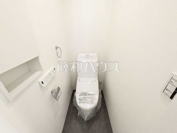 1号棟　トイレ　【福岡市東区香椎駅東３丁目】