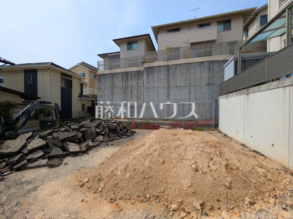 現地写真　【福岡市東区舞松原５丁目】平日のご案内も可能です。お気軽にお問合せ下さいませ。