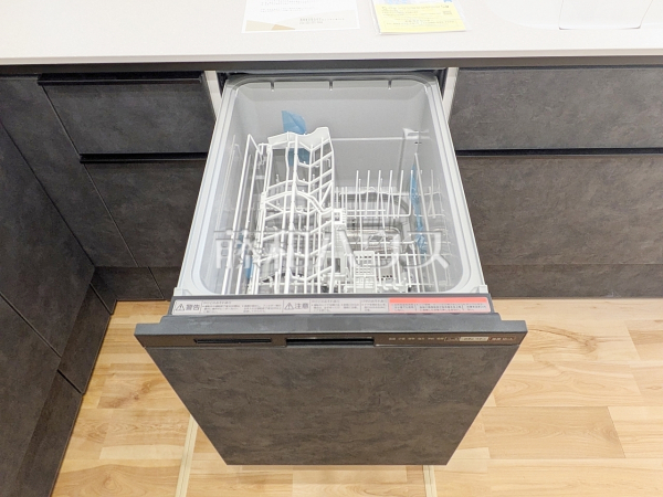 2号棟　キッチン　【福岡市南区長住６丁目】