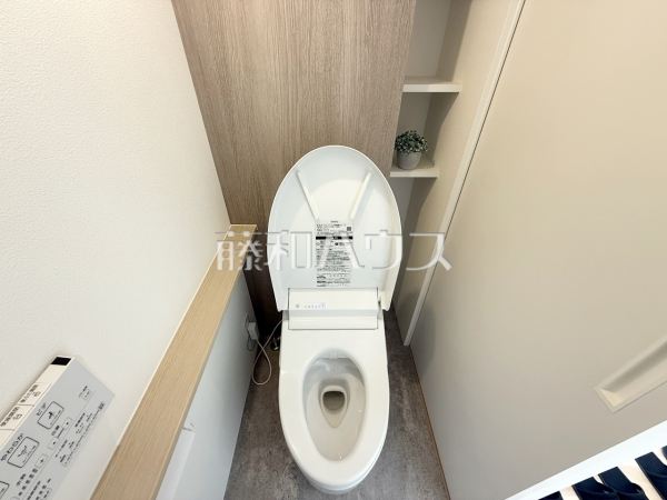 1号棟　トイレ　【福岡市東区和白東４丁目】