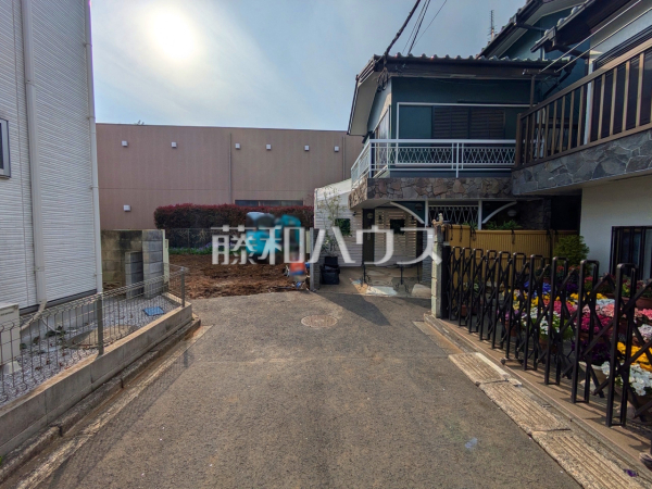 接道状況および現場風景　【小平市小川町１丁目】