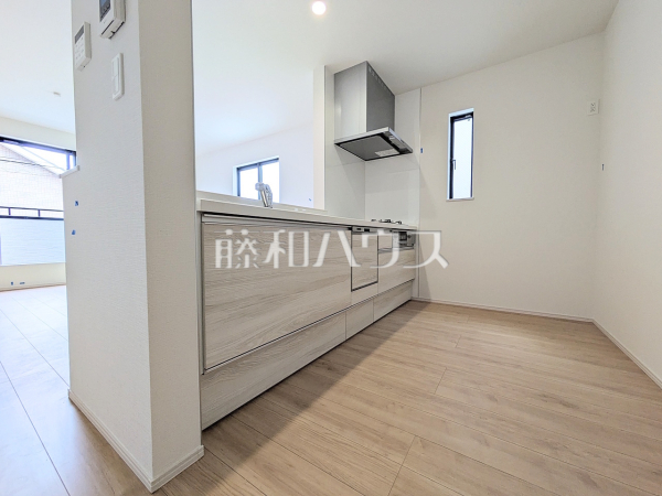 E号棟 キッチン 【府中市西府町3丁目】 E号棟 キッチン 【府中市西府町3丁目】
