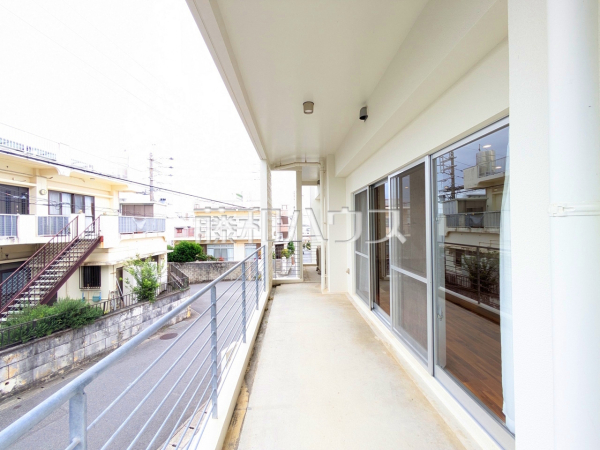 バルコニー　【那覇市古島２丁目】