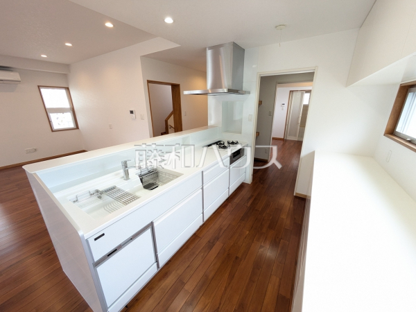 キッチン　【那覇市古島２丁目】