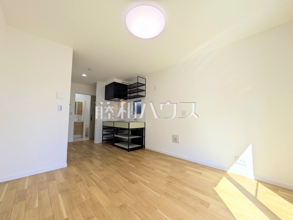 B号棟　リビング　【世田谷区八幡山２丁目】