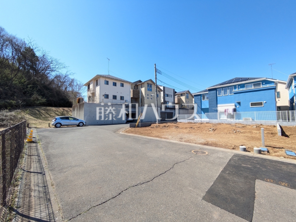 接道状況および現場風景　【八王子市七国１丁目】