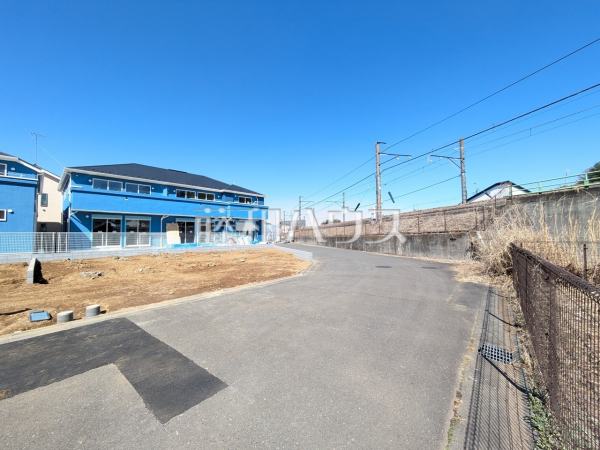 接道状況および現場風景　【八王子市七国１丁目】