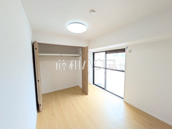 居室　【ライオンズマンション泊3丁目第3】