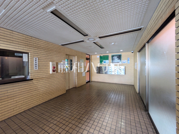 ロビー　【ライオンズマンション泊3丁目第3】