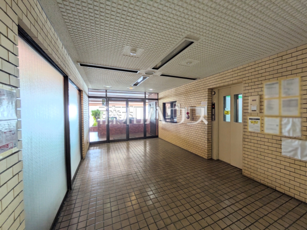 ロビー　【ライオンズマンション泊3丁目第3】