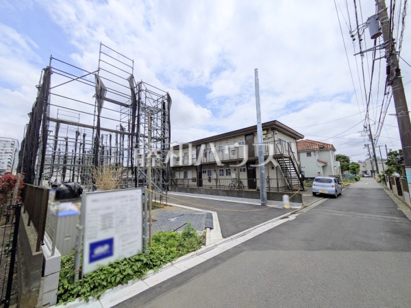 ≪接道状況≫周辺は落ち着いた雰囲気の住宅地です。小さなお子様がいるご家庭も安心です。　【府中市本宿町４丁目】