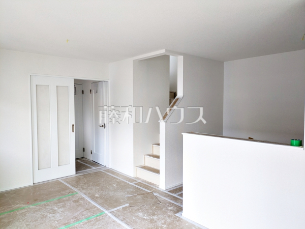 A号棟　リビング(施工中)　【国分寺市西町５丁目】