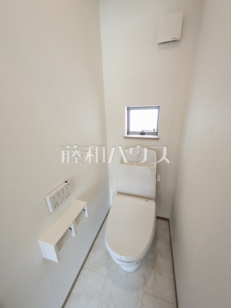 A号棟　トイレ　【糸満市西崎町3丁目】