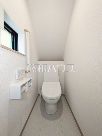 C号棟　トイレ　【昭島市緑町２丁目】