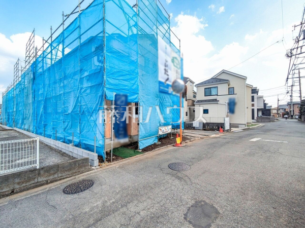 接道状況および現場風景　【東大和市中央４丁目】 平日のご案内も可能です。まずはお気軽にお問合せ下さいませ。 