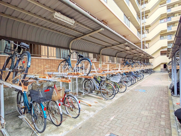 駐輪場　【ザ・バーデン昭島ペイサージュ】