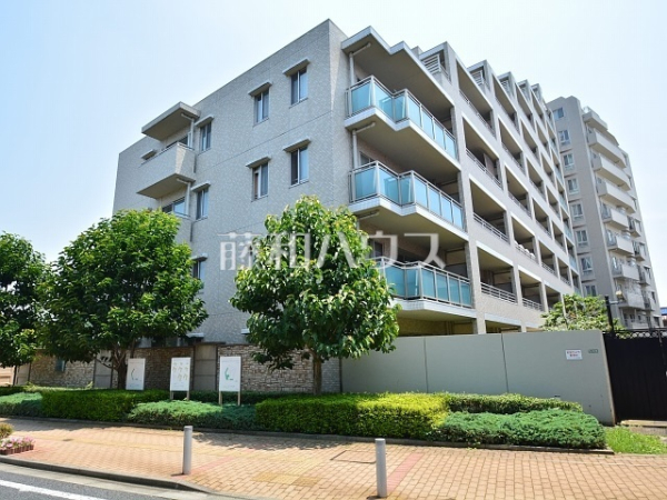 外観　【ガーデンヴィラ芦花公園】