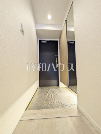 玄関ホール　【セルテシティオ世田谷烏山】