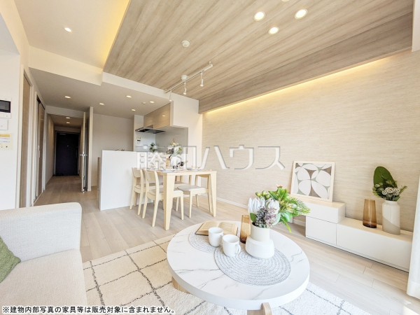 リビング　【セルテシティオ世田谷烏山】