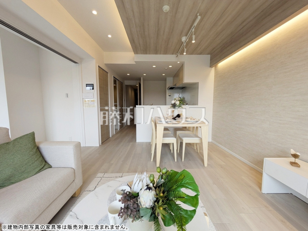 リビング　【セルテシティオ世田谷烏山】