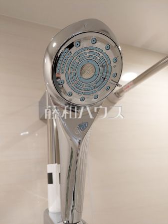 シャワーヘッド　【セルテシティオ世田谷烏山】