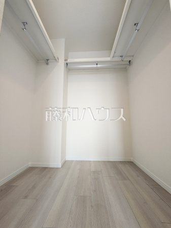 収納　【セルテシティオ世田谷烏山】