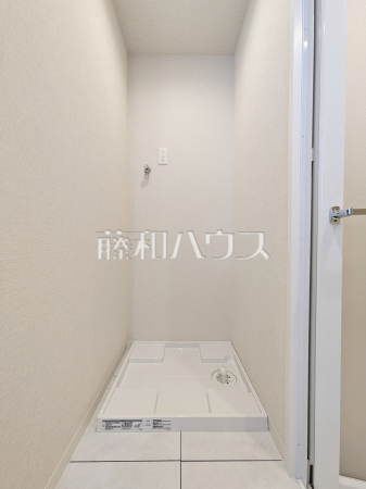 洗濯機置き場　【セルテシティオ世田谷烏山】