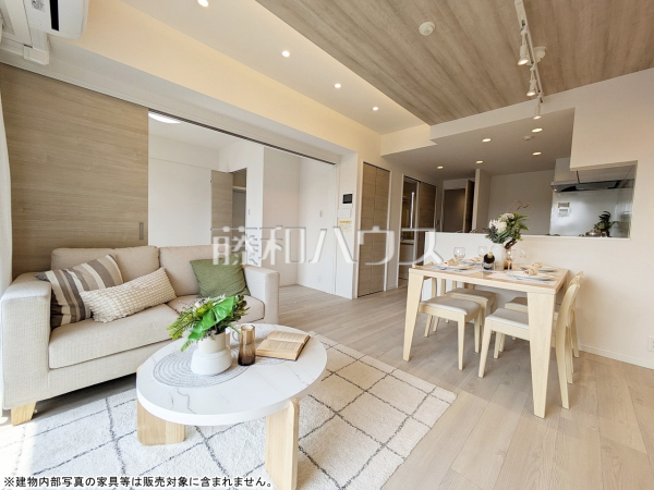 リビング　【セルテシティオ世田谷烏山】